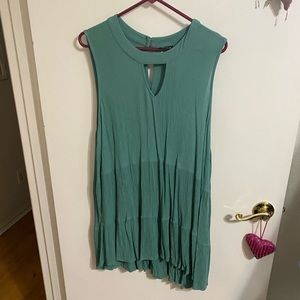 🛍️ Torrid size 5 (5X) dark mint green sleeveless shirt